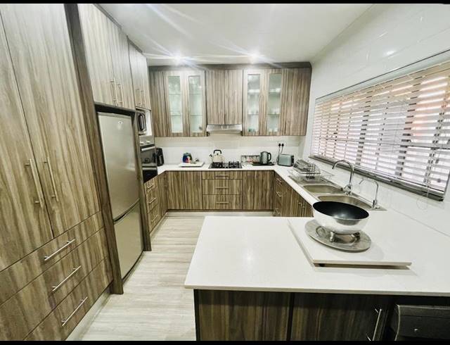 4 BEDROOM HOUSE FOR SALE IN BRACKENDOWNS